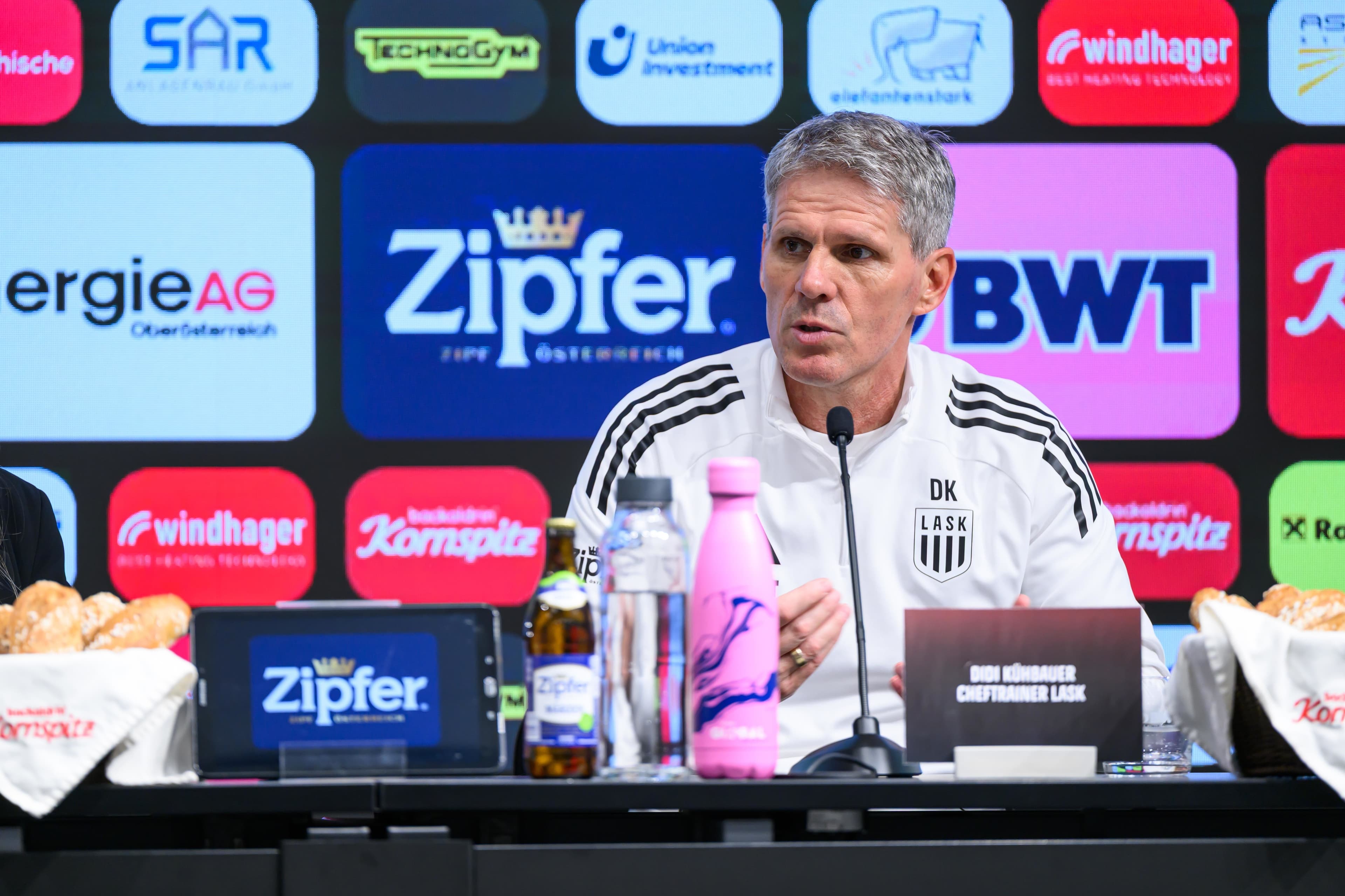 Pressekonferenz nach LASK - SK Rapid