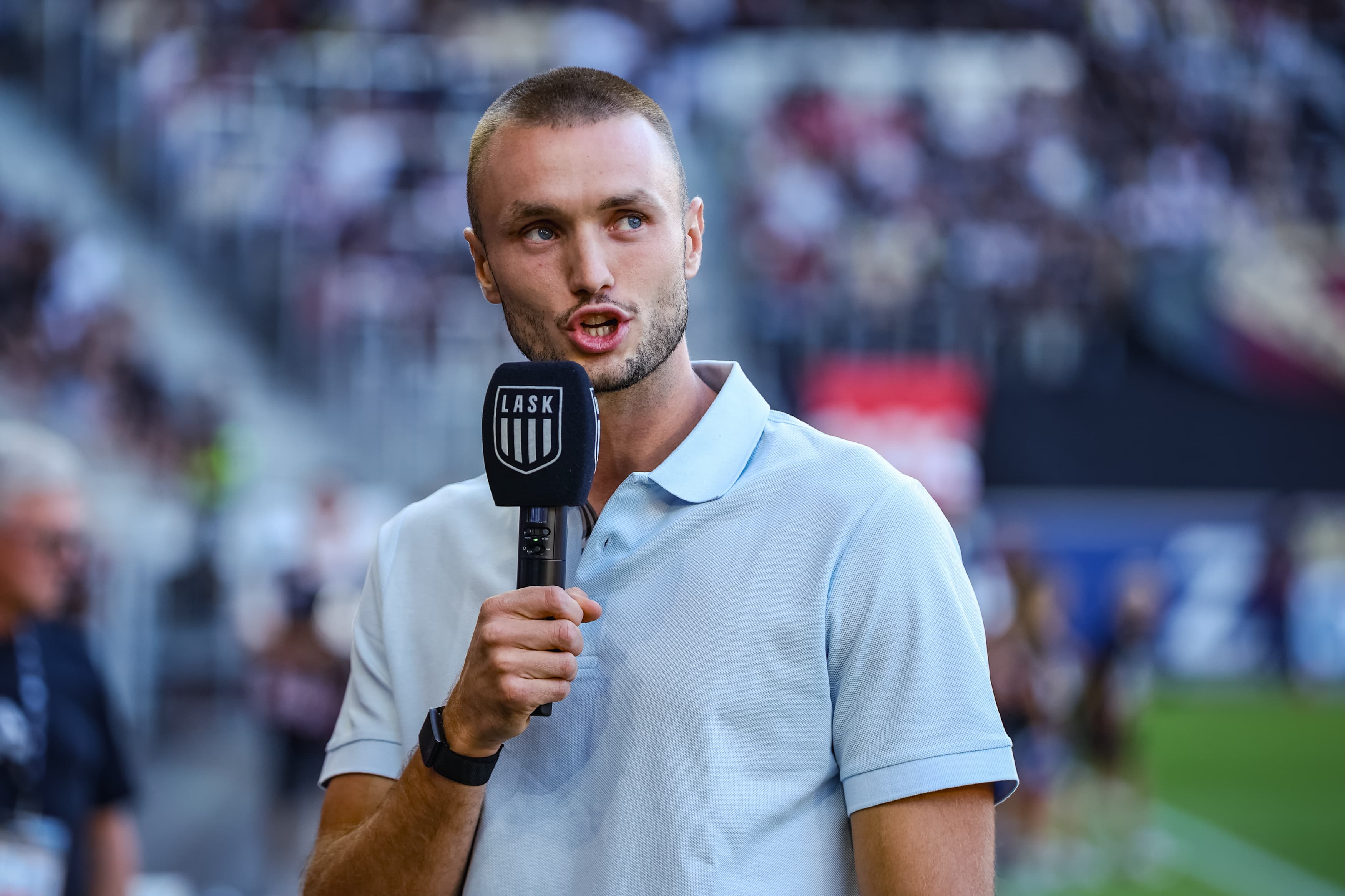 Sasa Kalajdzic zu Gast beim Derby