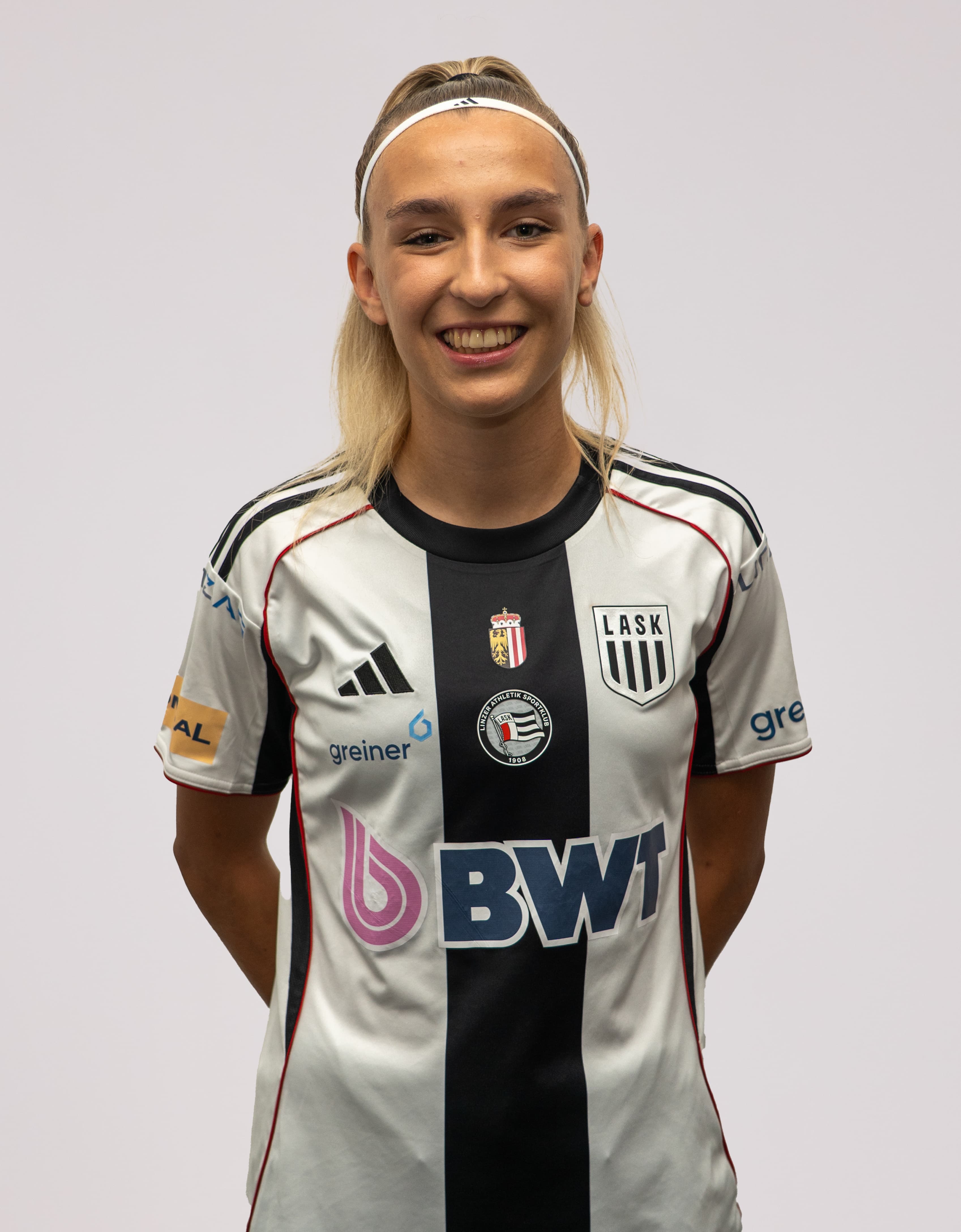 Lena Farthofer