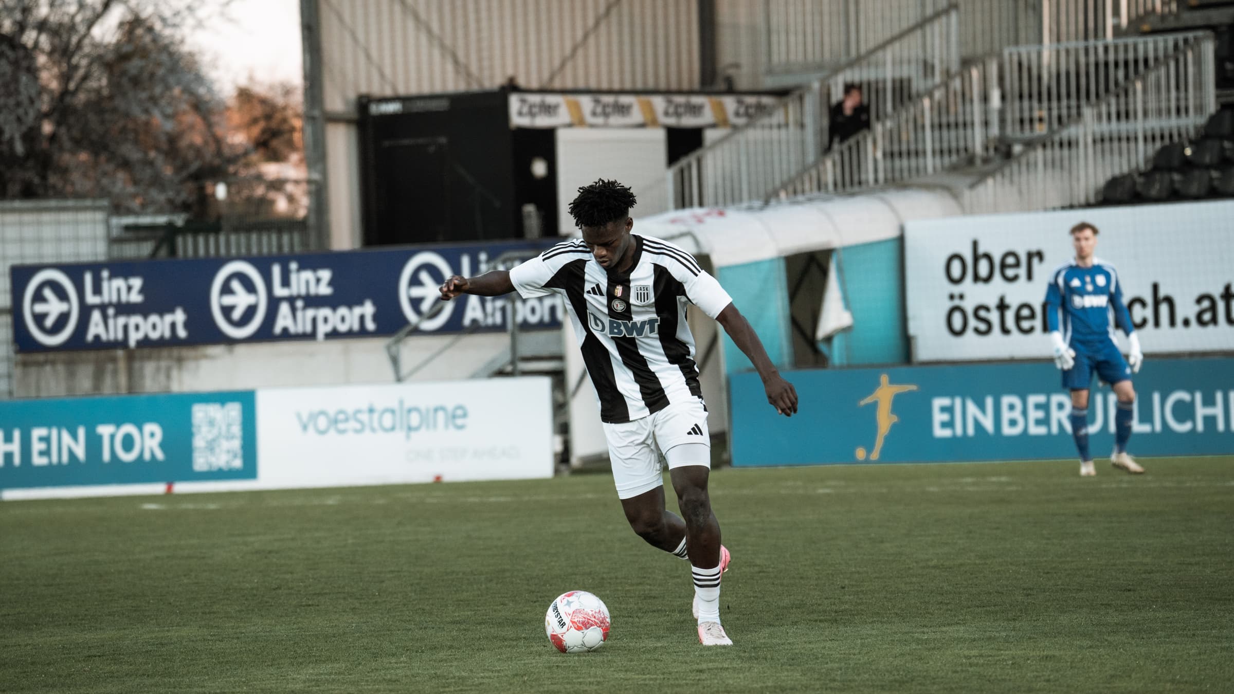 Galerie vorwärts 171